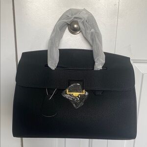 New Beautiful Elegant Black Purse Satchel With Clasp